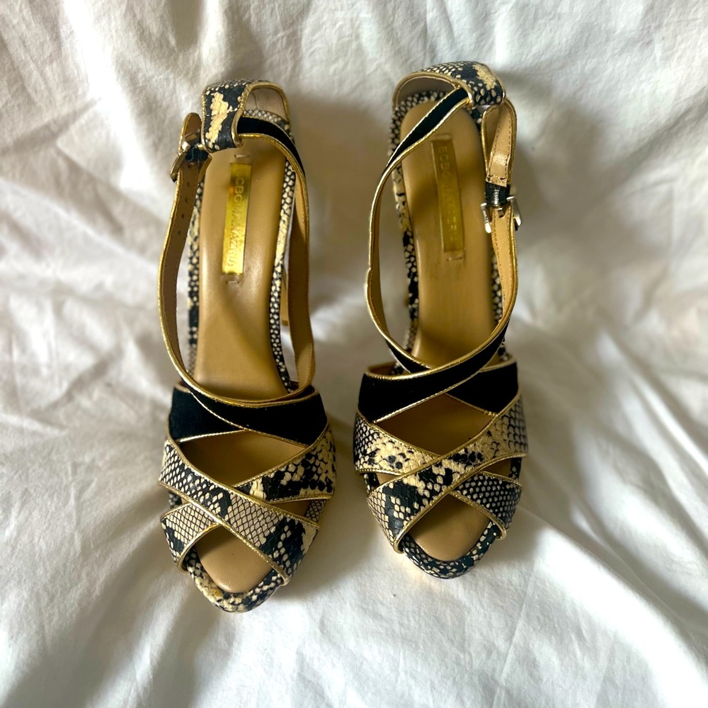 BCBG MAXAZRIA LEATHER heels PEEP-A-BOO TOE
